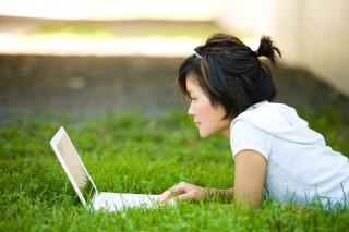 female_asian_laptop